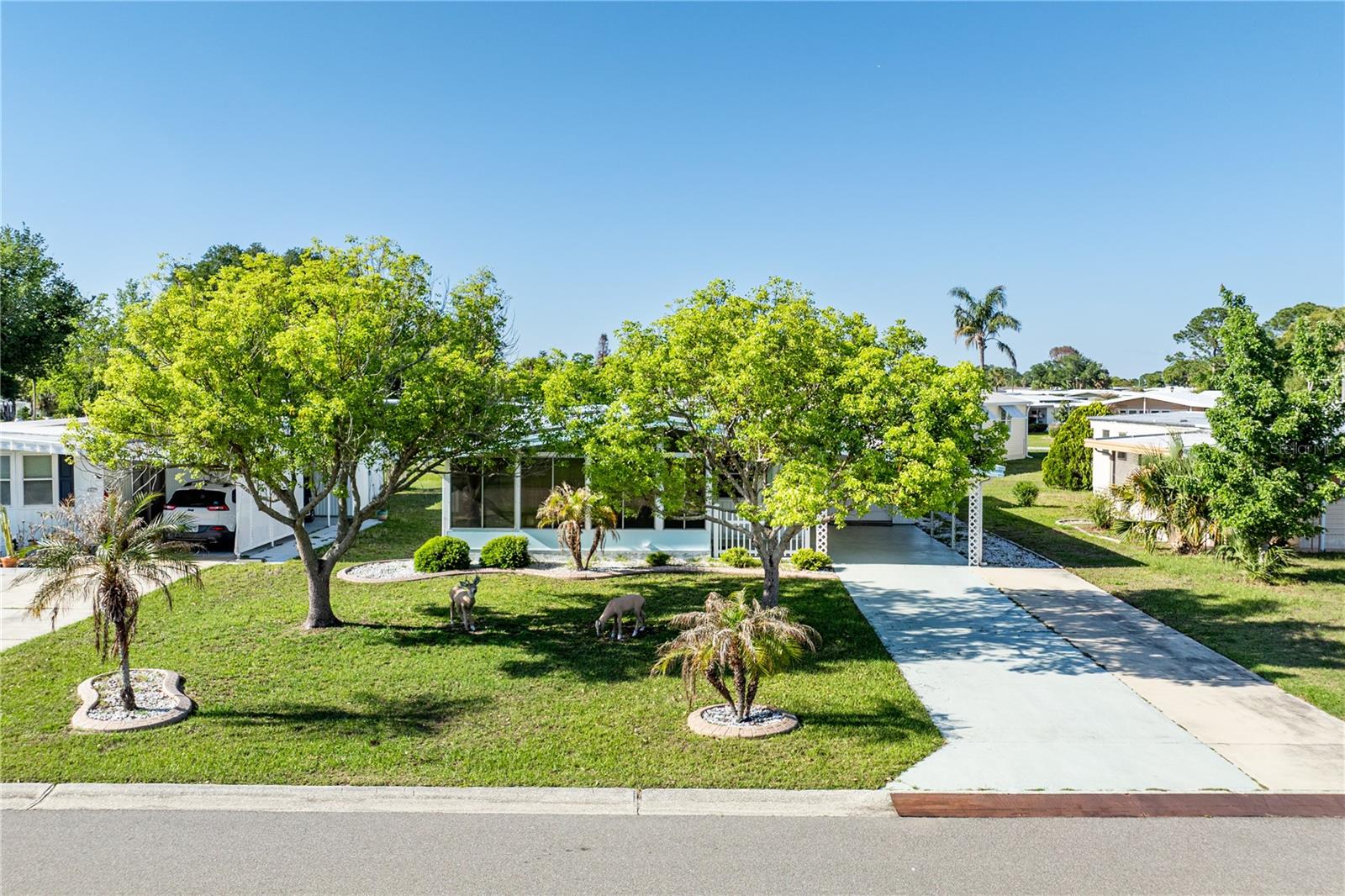 1026 CAPELLA DR, TAVARES, FL, 32778