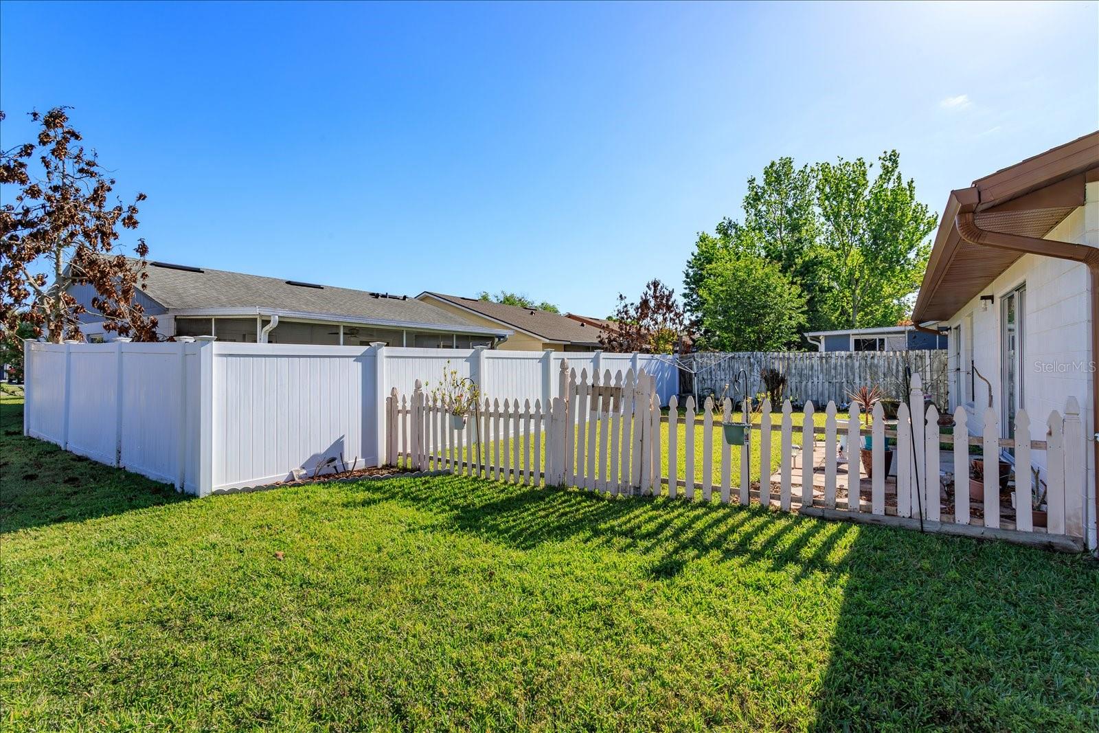 601 OAK MANOR CIR, ORLANDO, FL, 32825