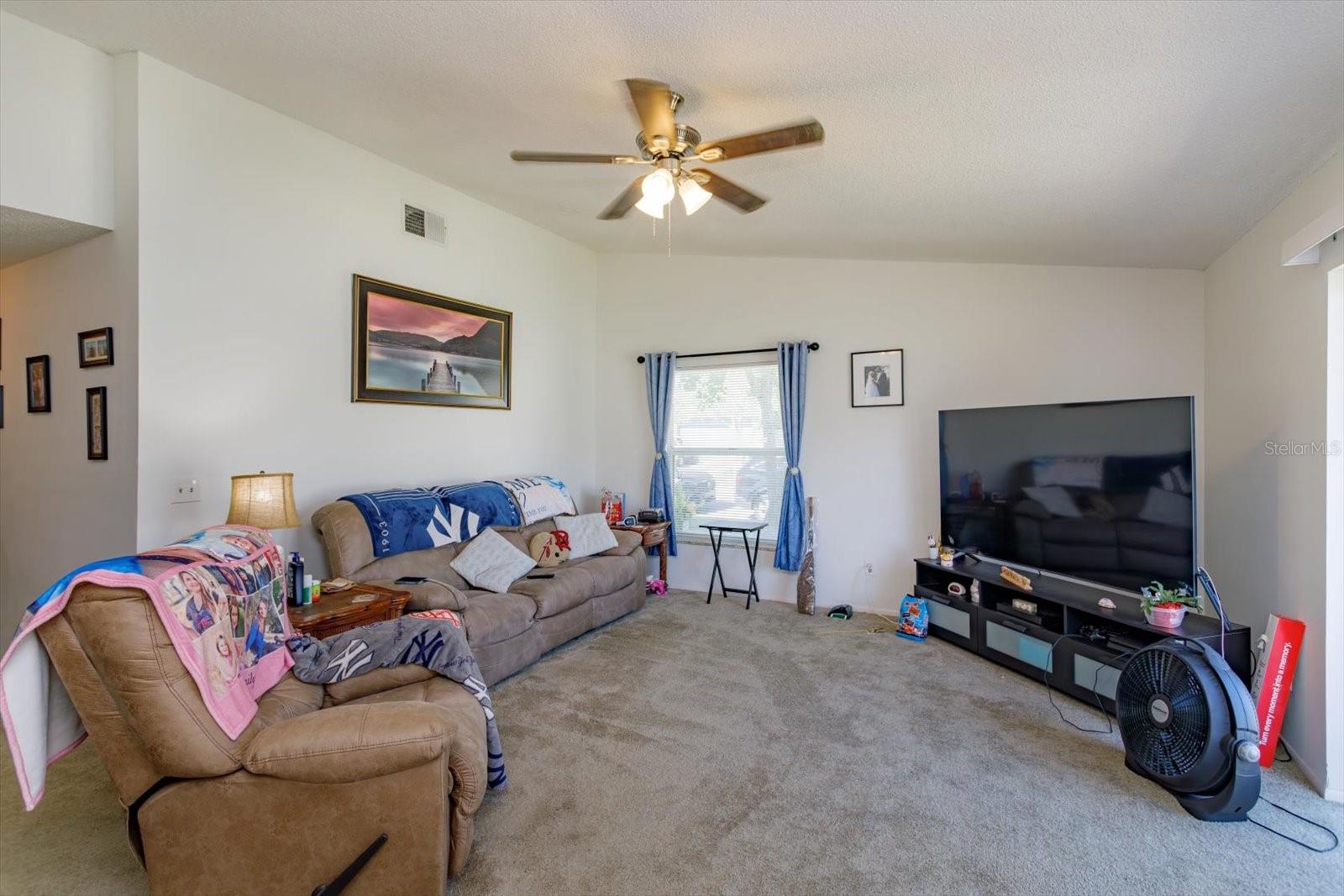 601 OAK MANOR CIR, ORLANDO, FL, 32825