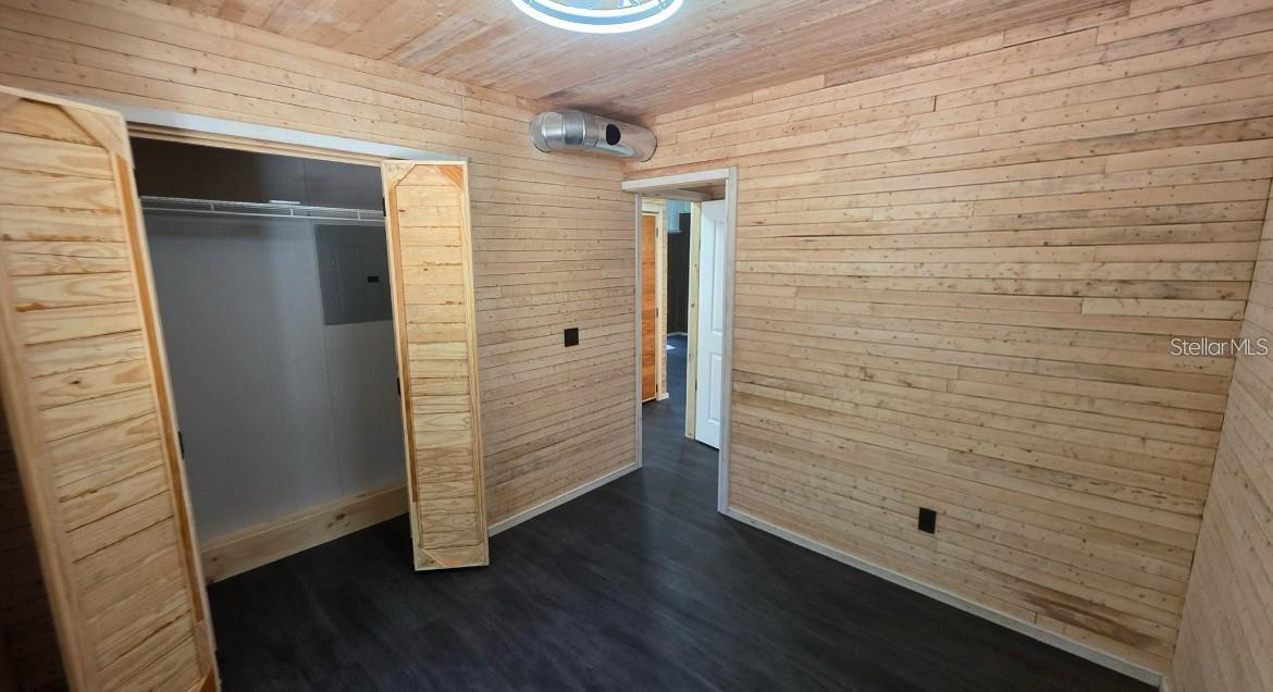 401 SW KEMP CT #Suite B, LAKE CITY, FL, 32024