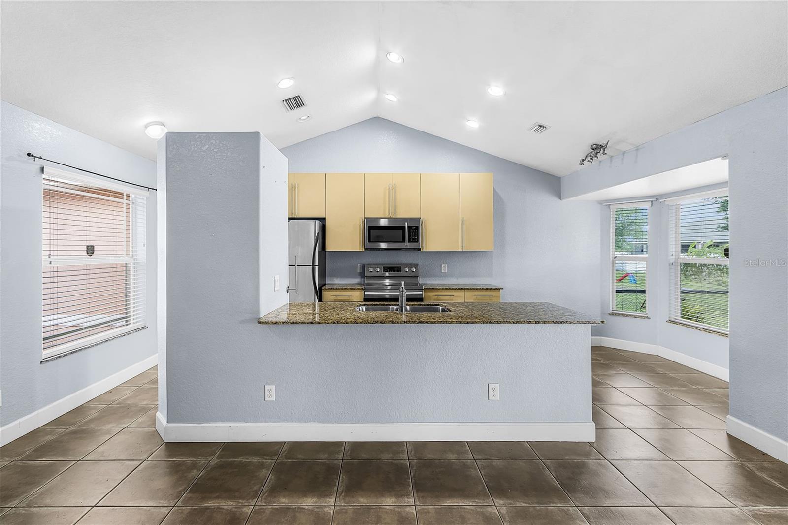 2442 EMBERS PKWY W, CAPE CORAL, FL, 33993