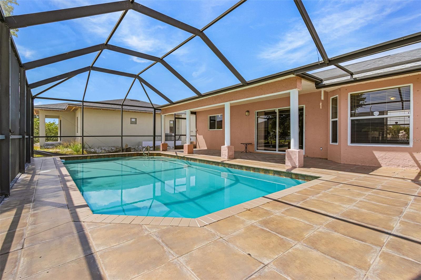 2442 EMBERS PKWY W, CAPE CORAL, FL, 33993