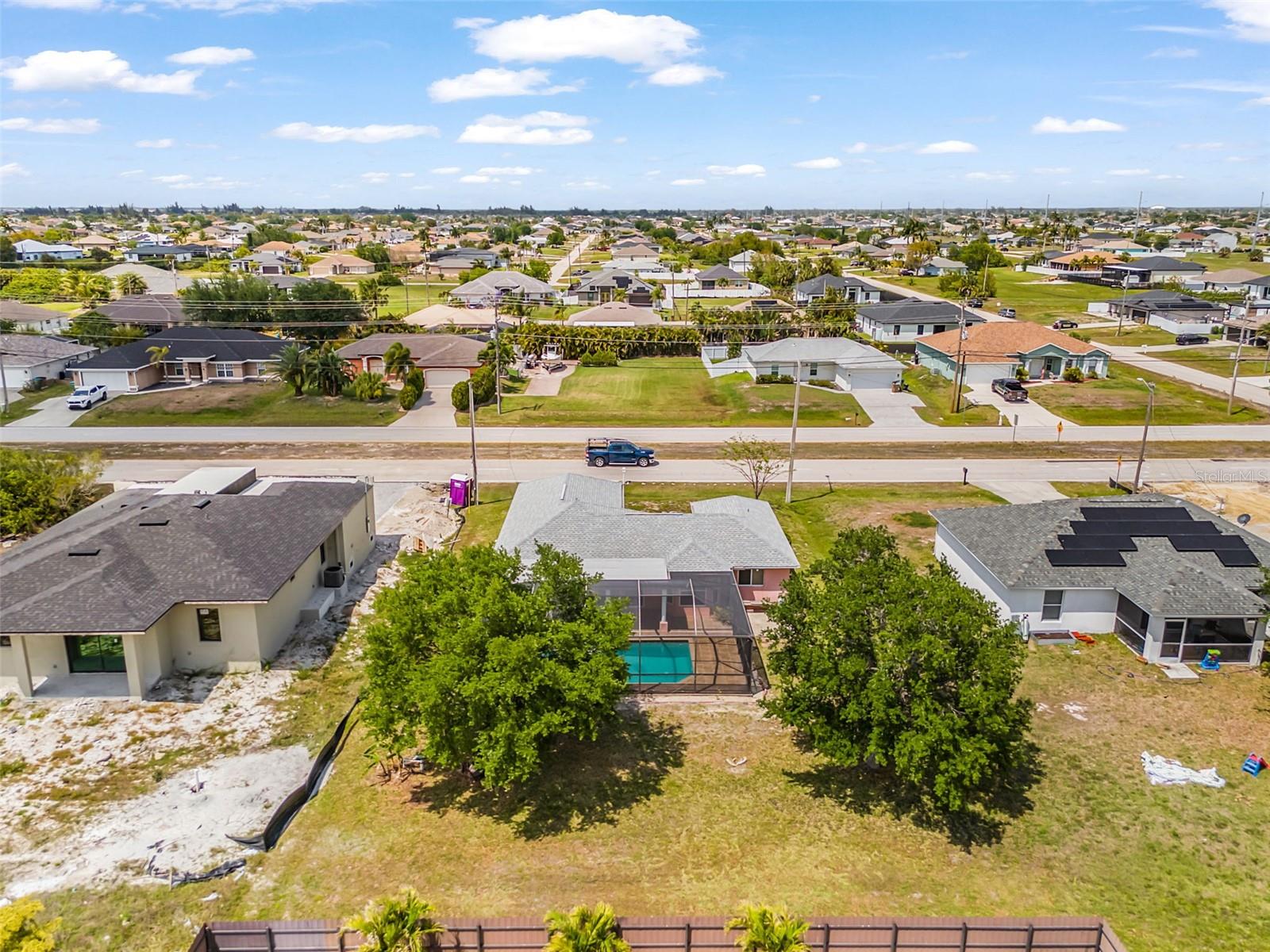 2442 EMBERS PKWY W, CAPE CORAL, FL, 33993