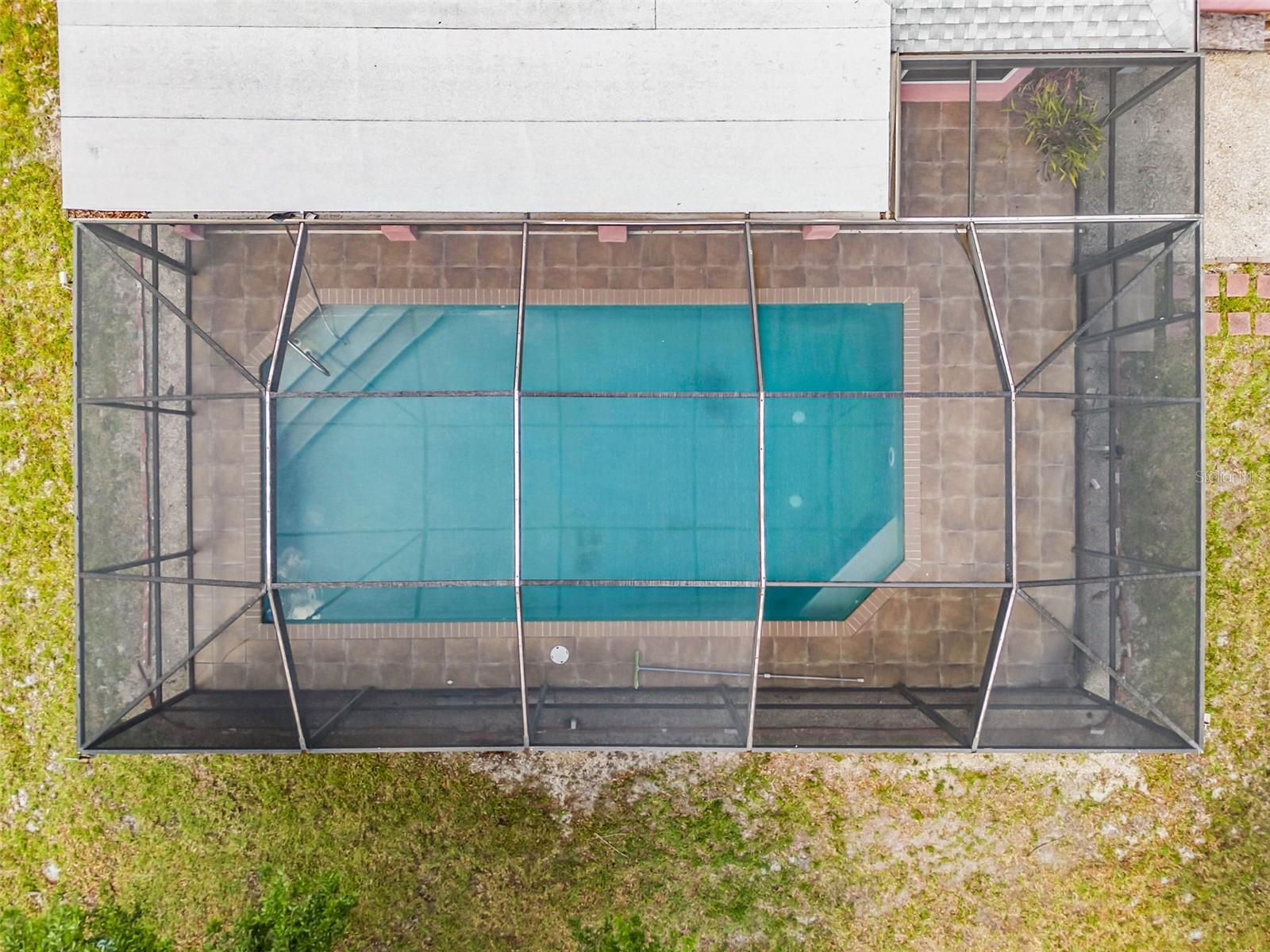 2442 EMBERS PKWY W, CAPE CORAL, FL, 33993