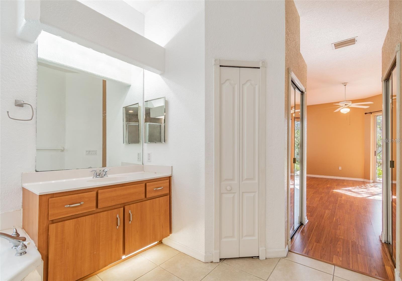 1936 TANGLEDVINE DR, WESLEY CHAPEL, FL, 33543