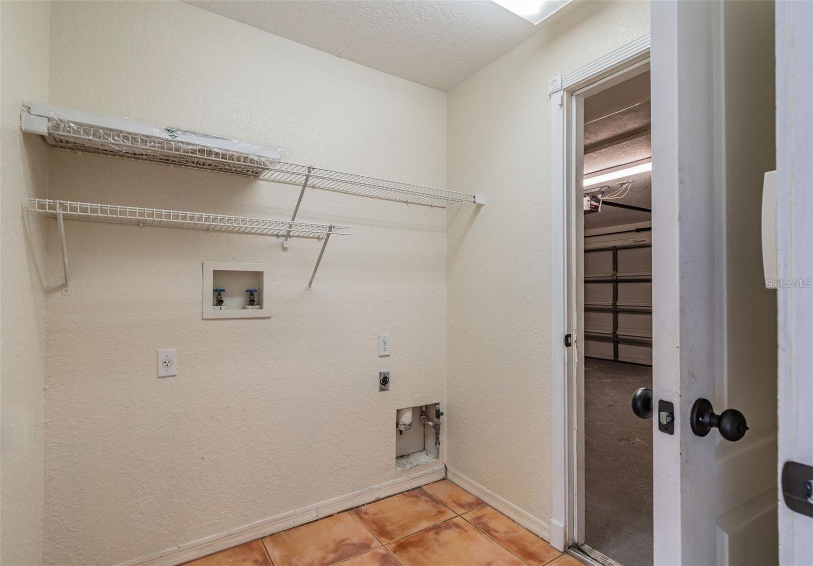 1936 TANGLEDVINE DR, WESLEY CHAPEL, FL, 33543