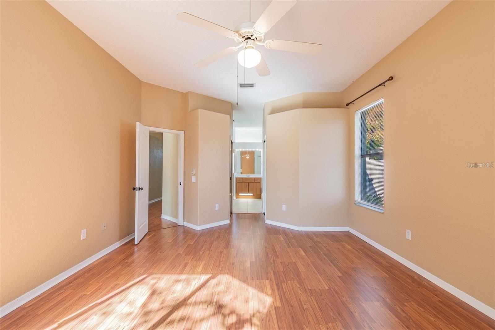 1936 TANGLEDVINE DR, WESLEY CHAPEL, FL, 33543