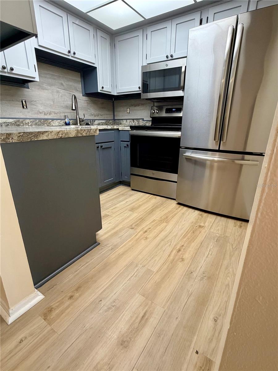 1320 MORELAND DR #12, CLEARWATER, FL, 33764