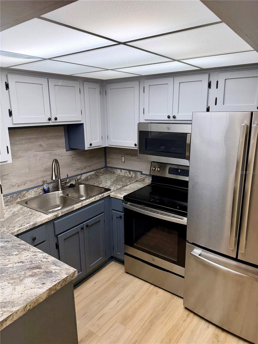 1320 MORELAND DR #12, CLEARWATER, FL, 33764