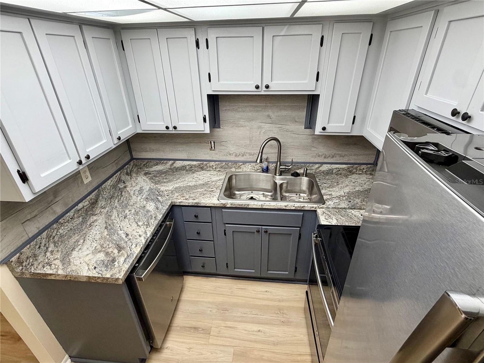 1320 MORELAND DR #12, CLEARWATER, FL, 33764