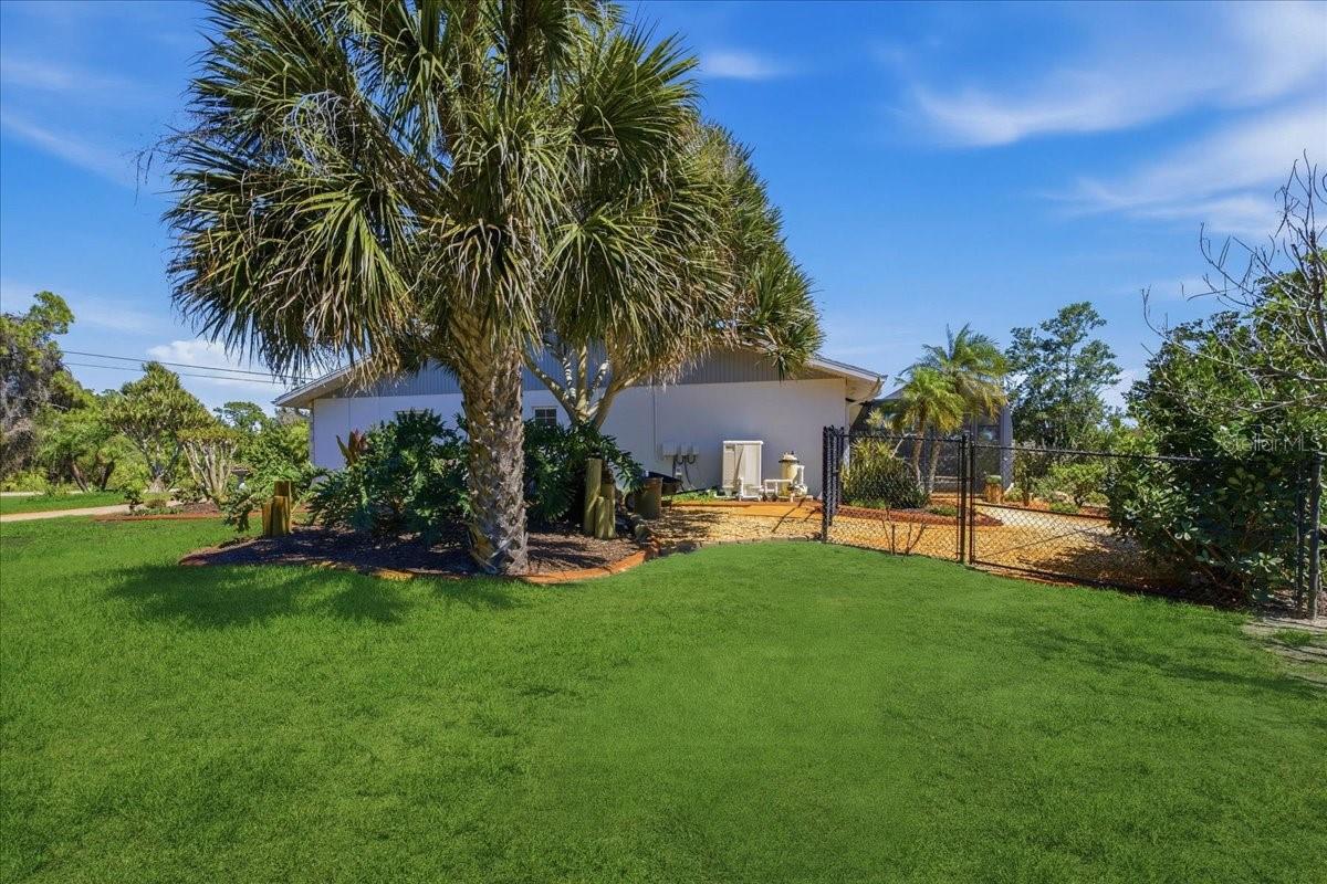 1231 BAYSHORE DR, ENGLEWOOD, FL, 34223