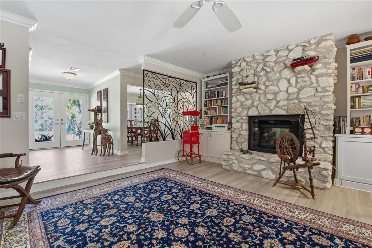 1231 BAYSHORE DR, ENGLEWOOD, FL, 34223