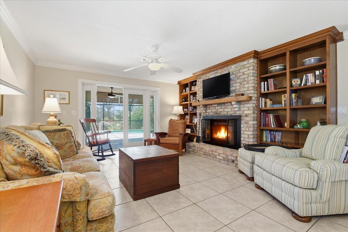 1231 BAYSHORE DR, ENGLEWOOD, FL, 34223