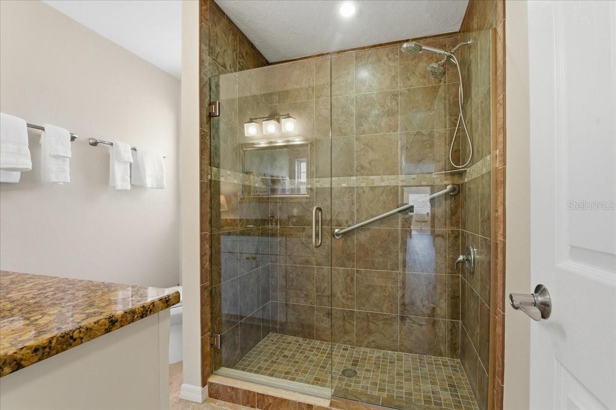 1231 BAYSHORE DR, ENGLEWOOD, FL, 34223