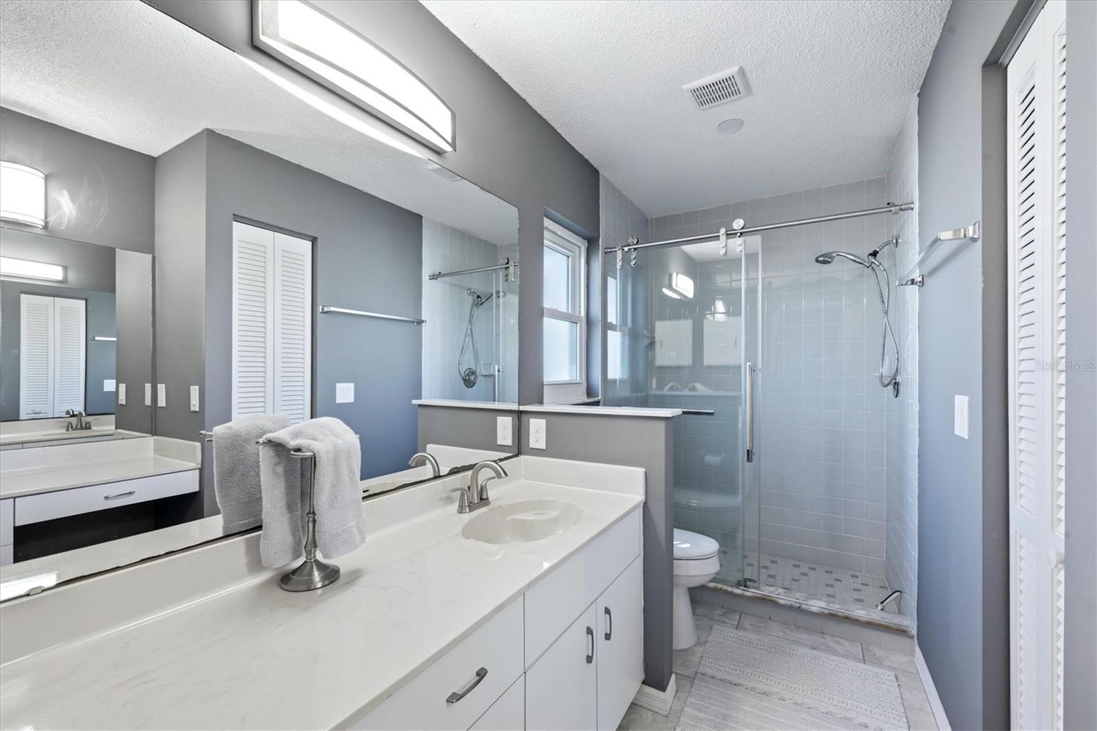 29 BUNKER RD, ROTONDA WEST, FL, 33947