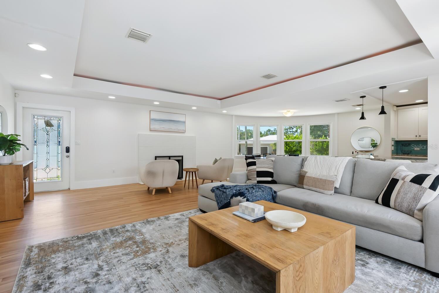 1931 HIGH POINT CIR, SARASOTA, FL, 34236