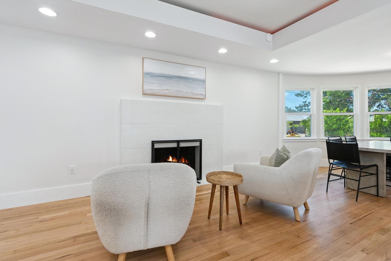 1931 HIGH POINT CIR, SARASOTA, FL, 34236