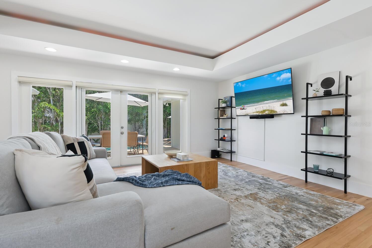 1931 HIGH POINT CIR, SARASOTA, FL, 34236