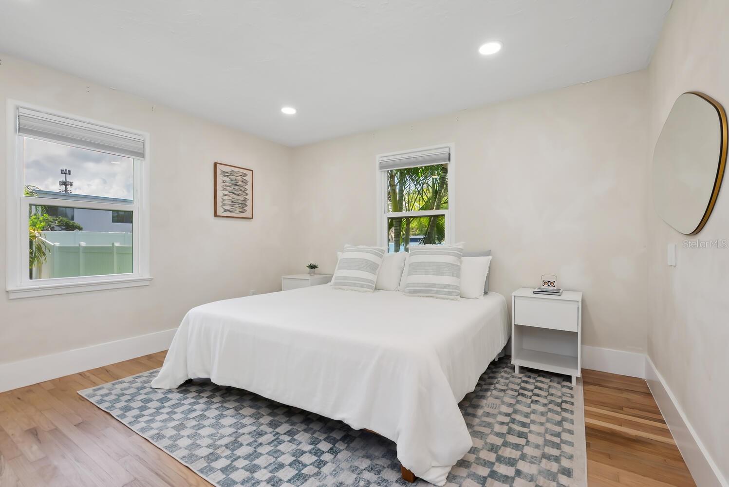 1931 HIGH POINT CIR, SARASOTA, FL, 34236