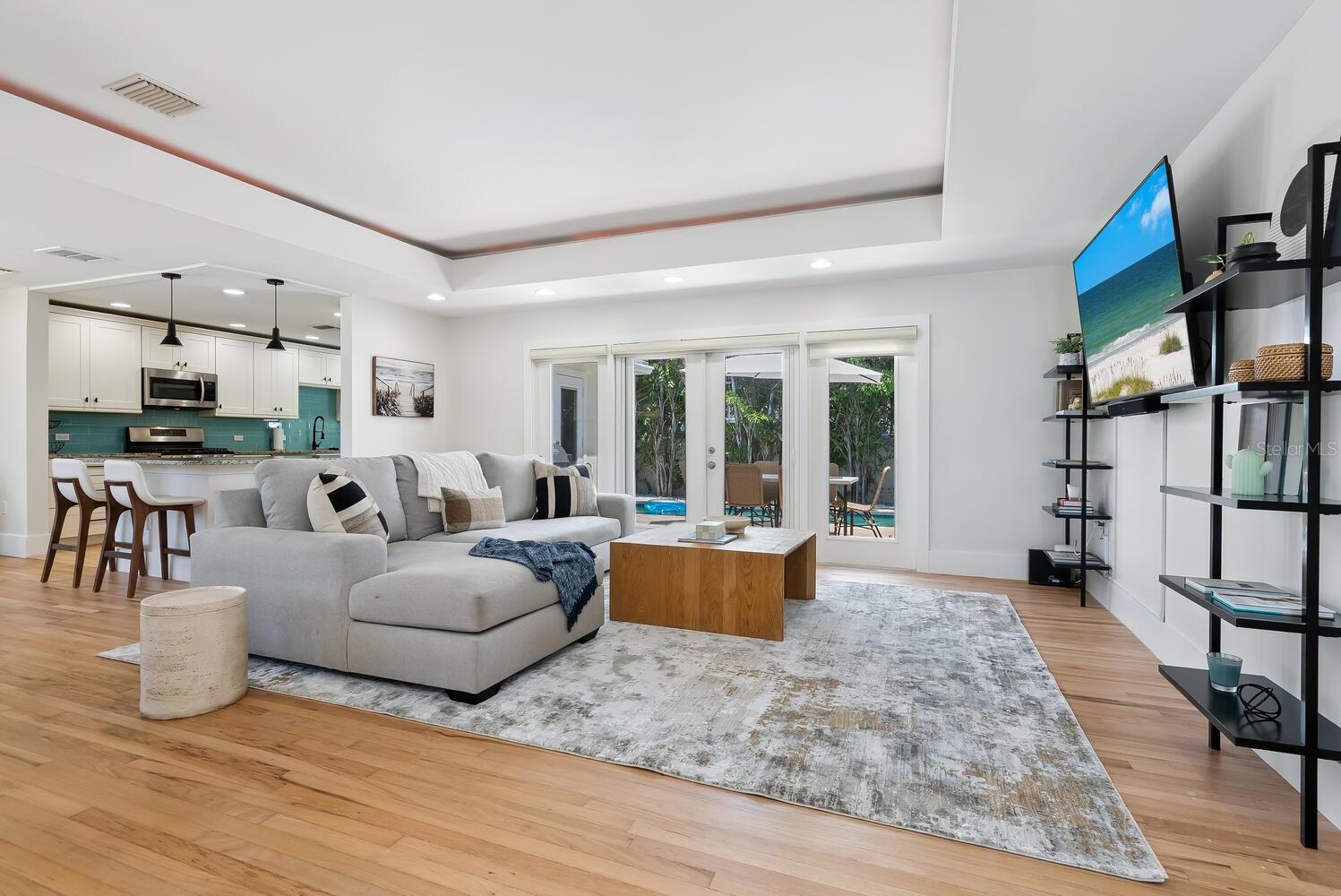 1931 HIGH POINT CIR, SARASOTA, FL, 34236