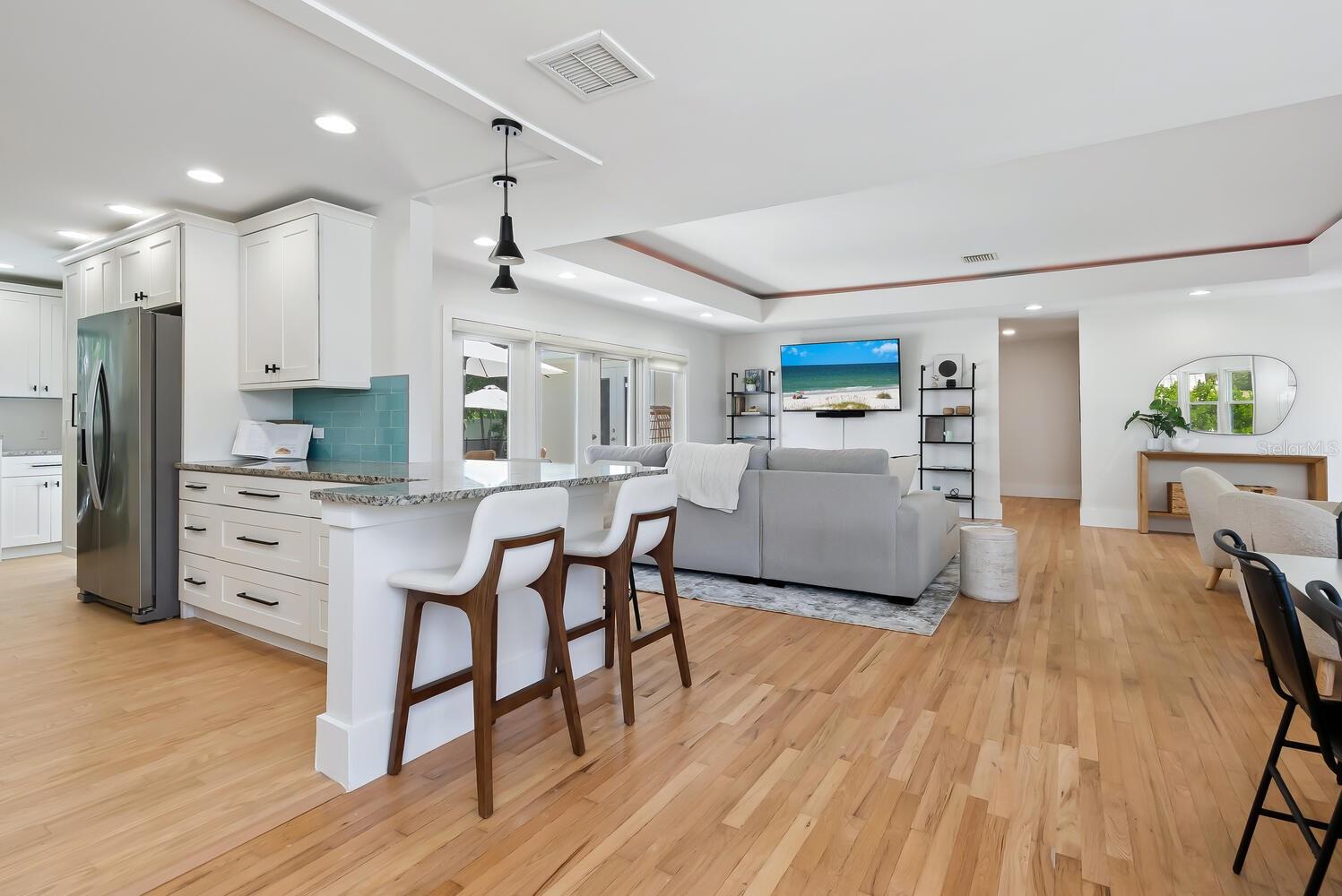 1931 HIGH POINT CIR, SARASOTA, FL, 34236