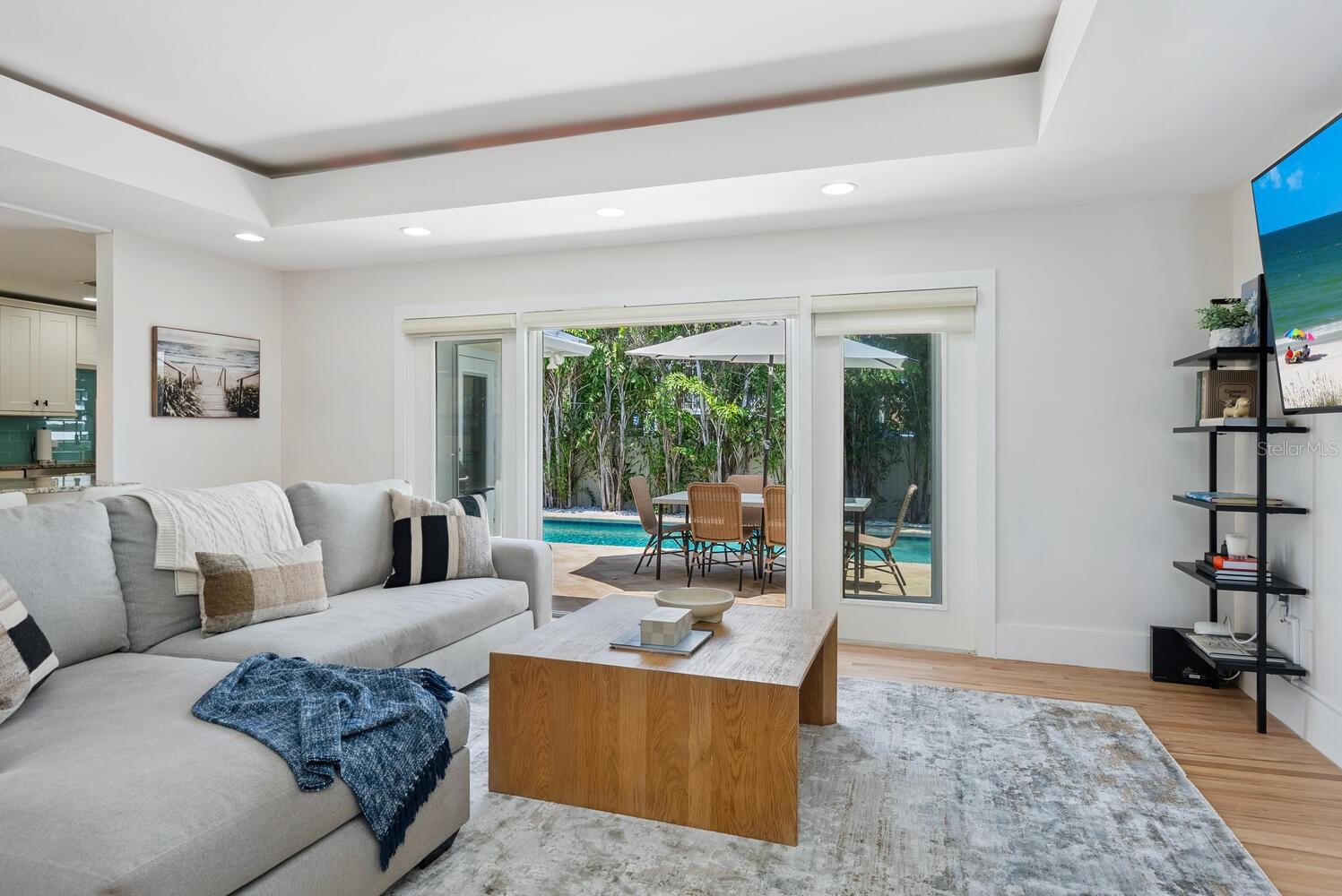 1931 HIGH POINT CIR, SARASOTA, FL, 34236