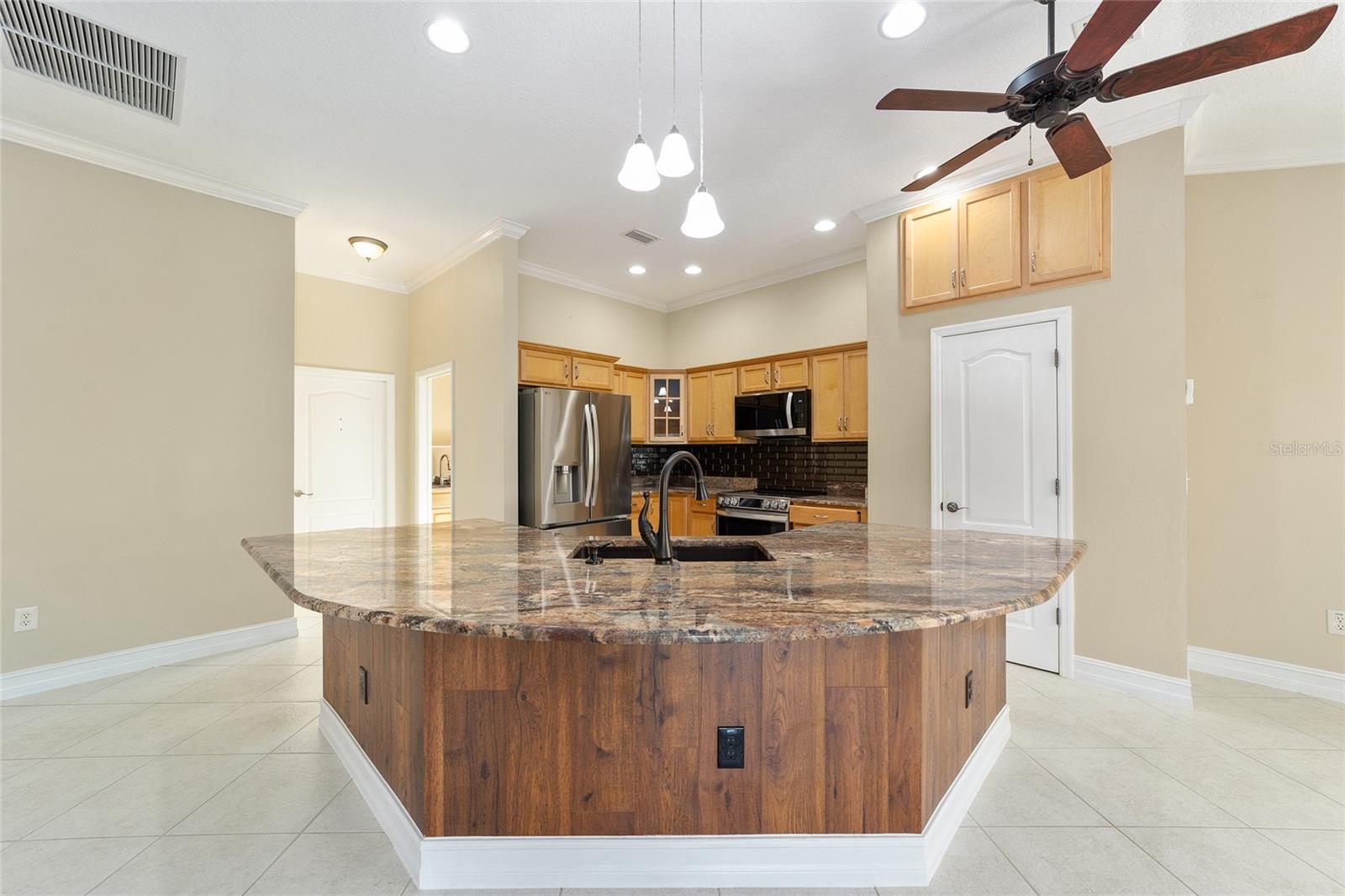 1109 ALCOVE LOOP, THE VILLAGES, FL, 32162