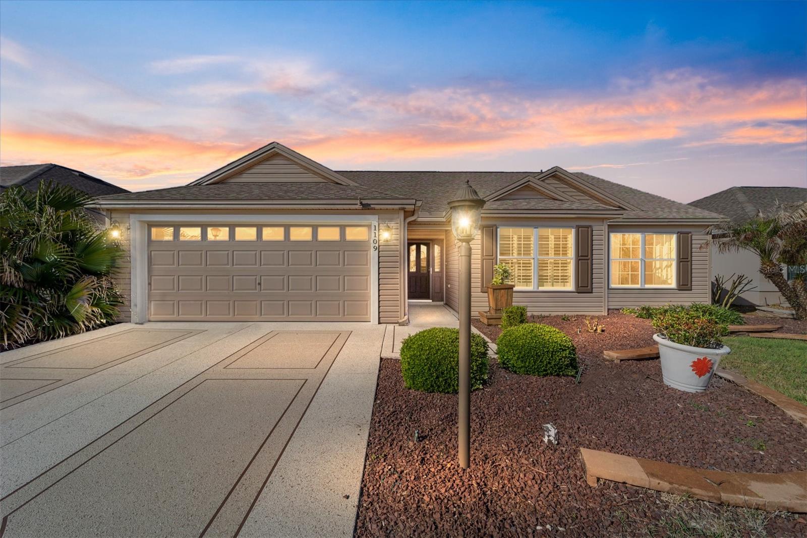 1109 ALCOVE LOOP, THE VILLAGES, FL, 32162