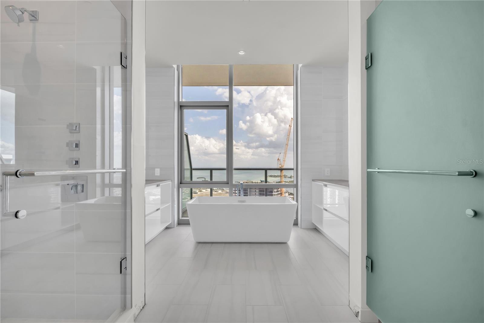 400 CENTRAL AVE #4002, ST PETERSBURG, FL, 33701