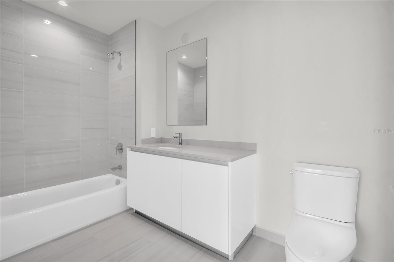 400 CENTRAL AVE #4002, ST PETERSBURG, FL, 33701