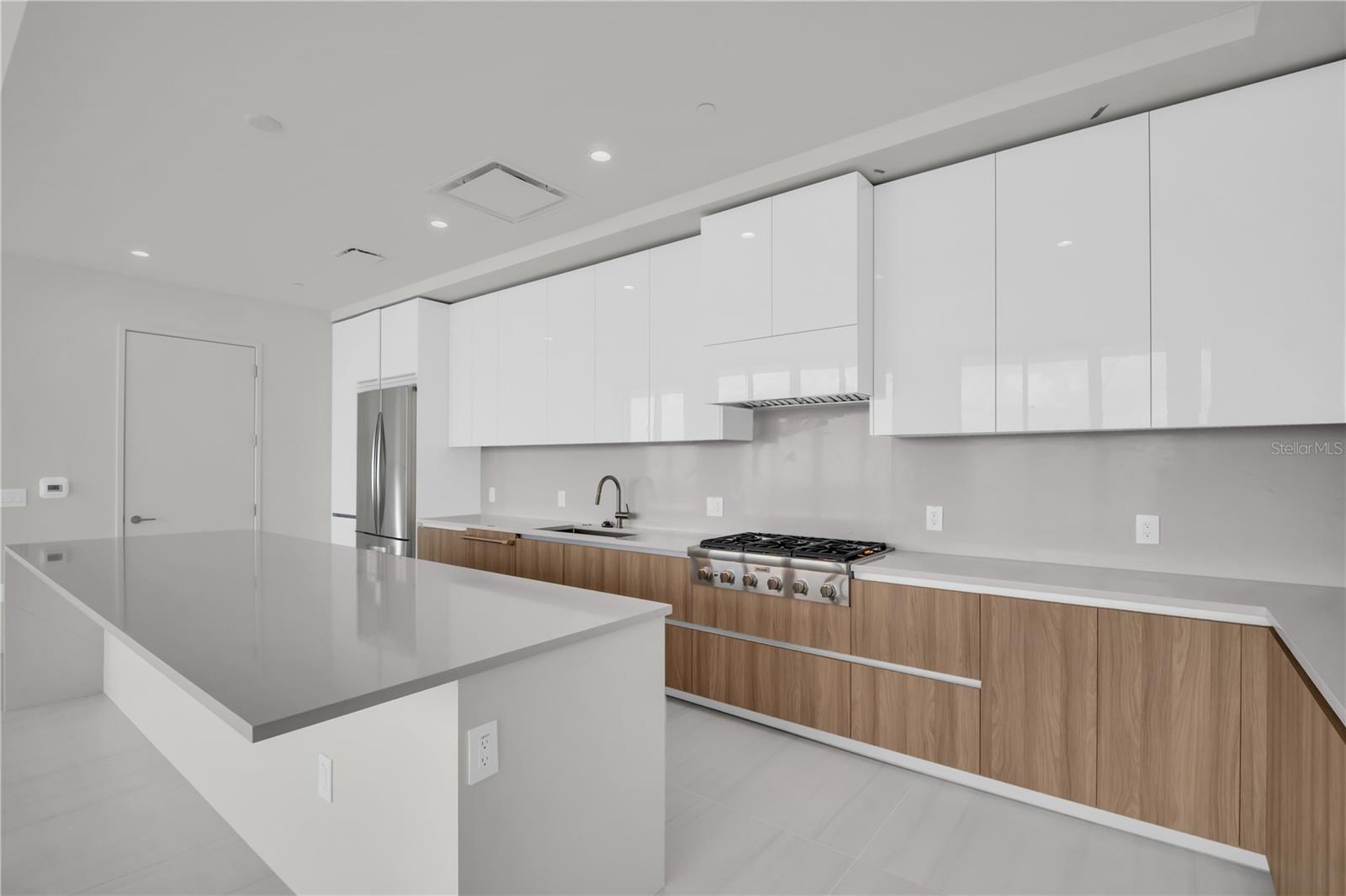 400 CENTRAL AVE #4002, ST PETERSBURG, FL, 33701