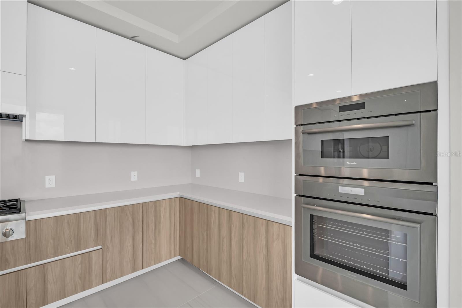 400 CENTRAL AVE #4002, ST PETERSBURG, FL, 33701