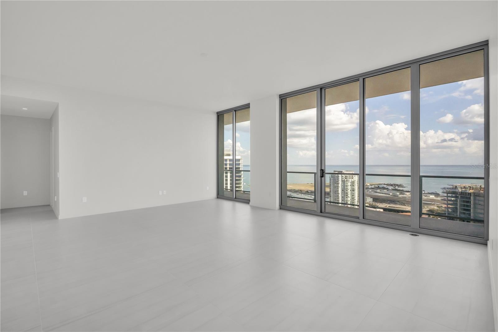 400 CENTRAL AVE #4002, ST PETERSBURG, FL, 33701