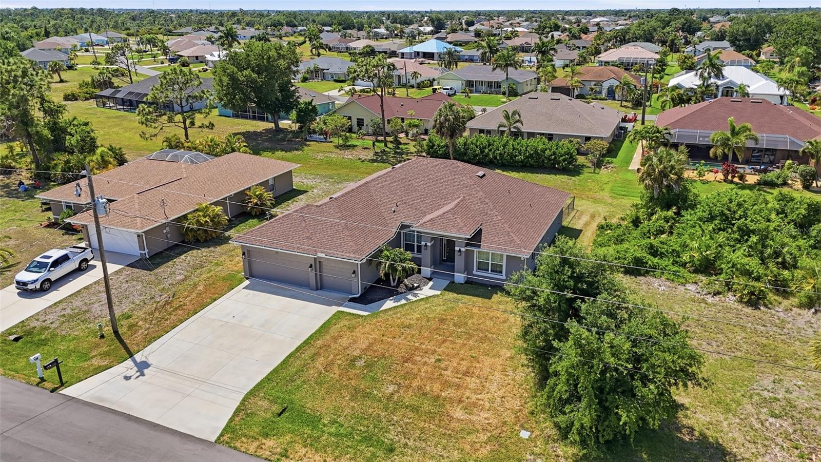 119 LONG MEADOW LN, ROTONDA WEST, FL, 33947