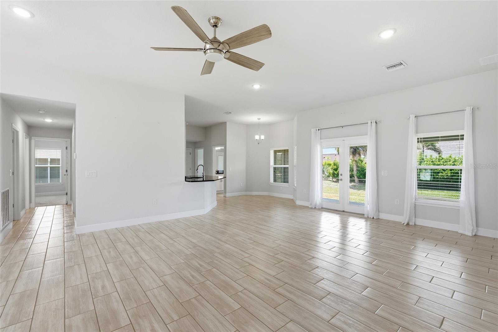 119 LONG MEADOW LN, ROTONDA WEST, FL, 33947