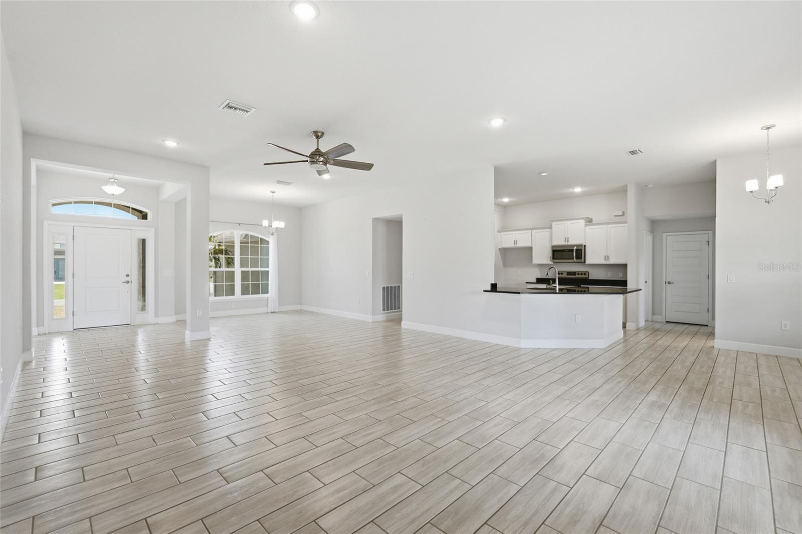 119 LONG MEADOW LN, ROTONDA WEST, FL, 33947