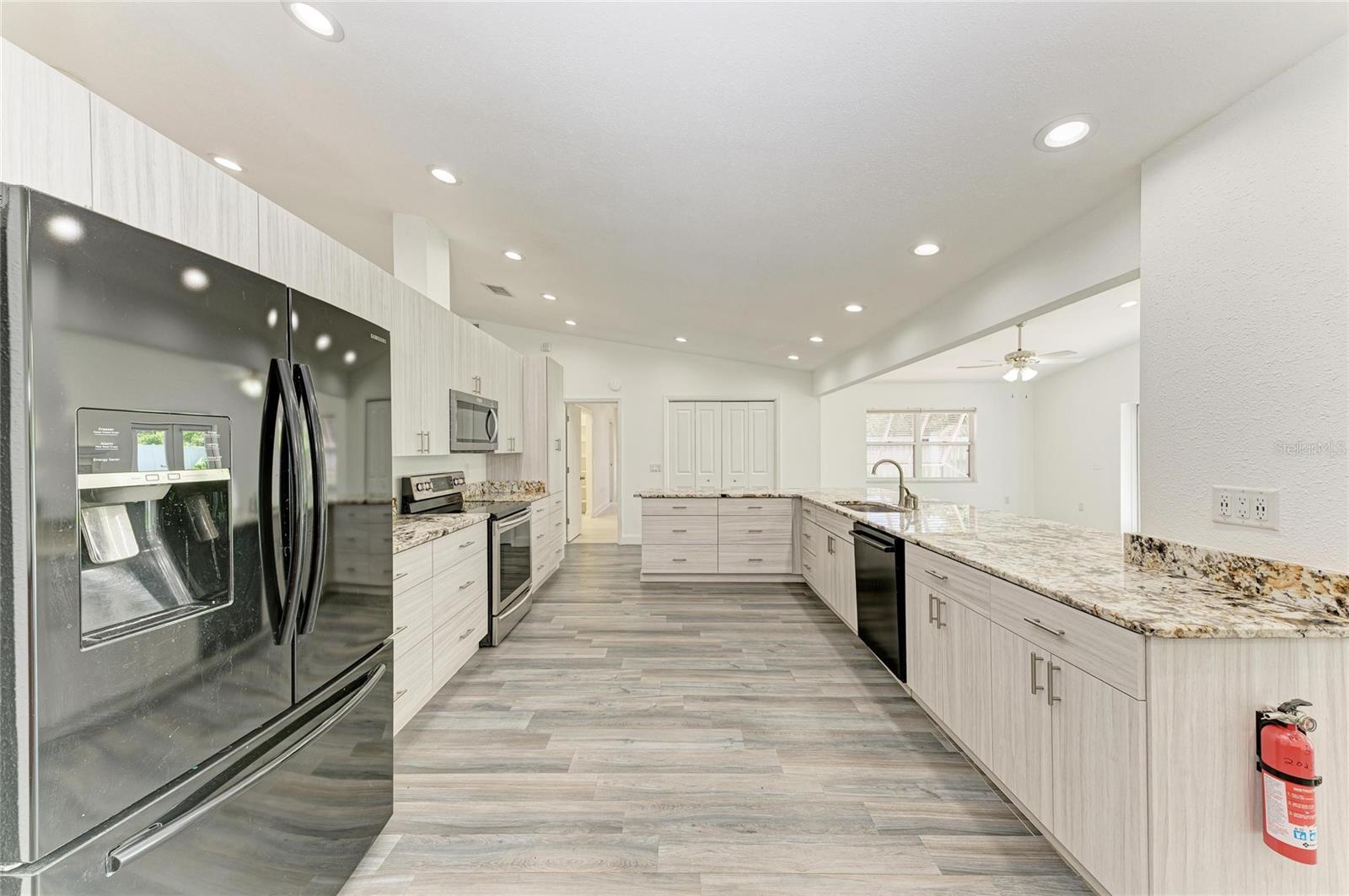 6315 4TH AVE NW, BRADENTON, FL, 34209