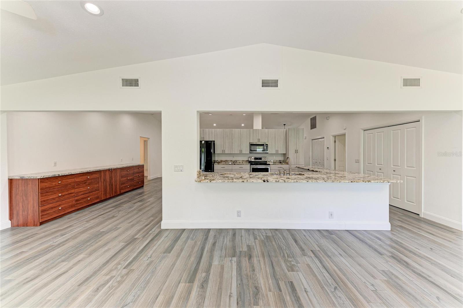 6315 4TH AVE NW, BRADENTON, FL, 34209