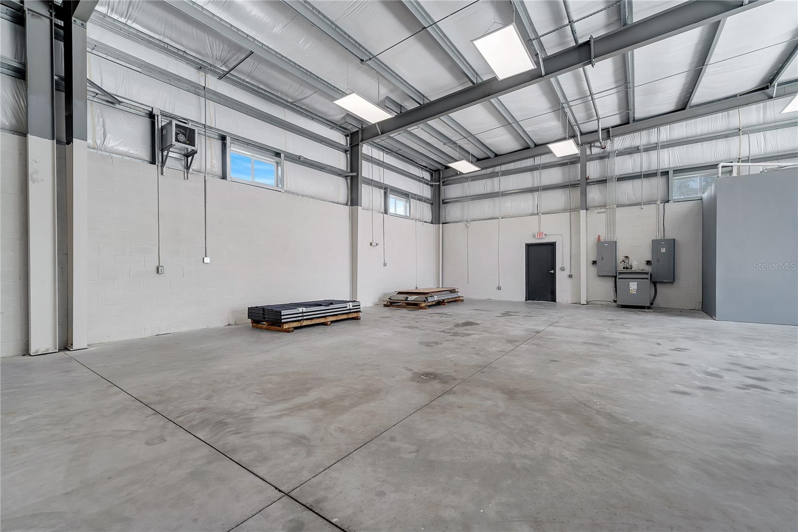 560 BARRY ST, ORLANDO, FL, 32808