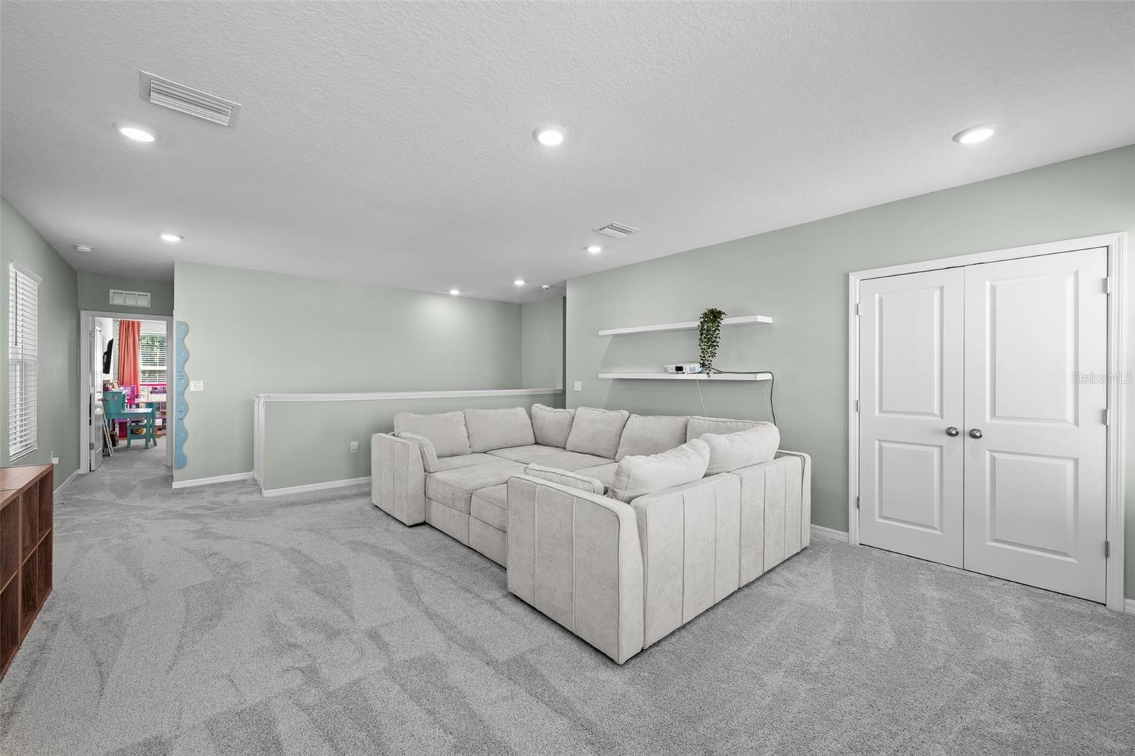 8693 BOWER BASS CIR, WESLEY CHAPEL, FL, 33545