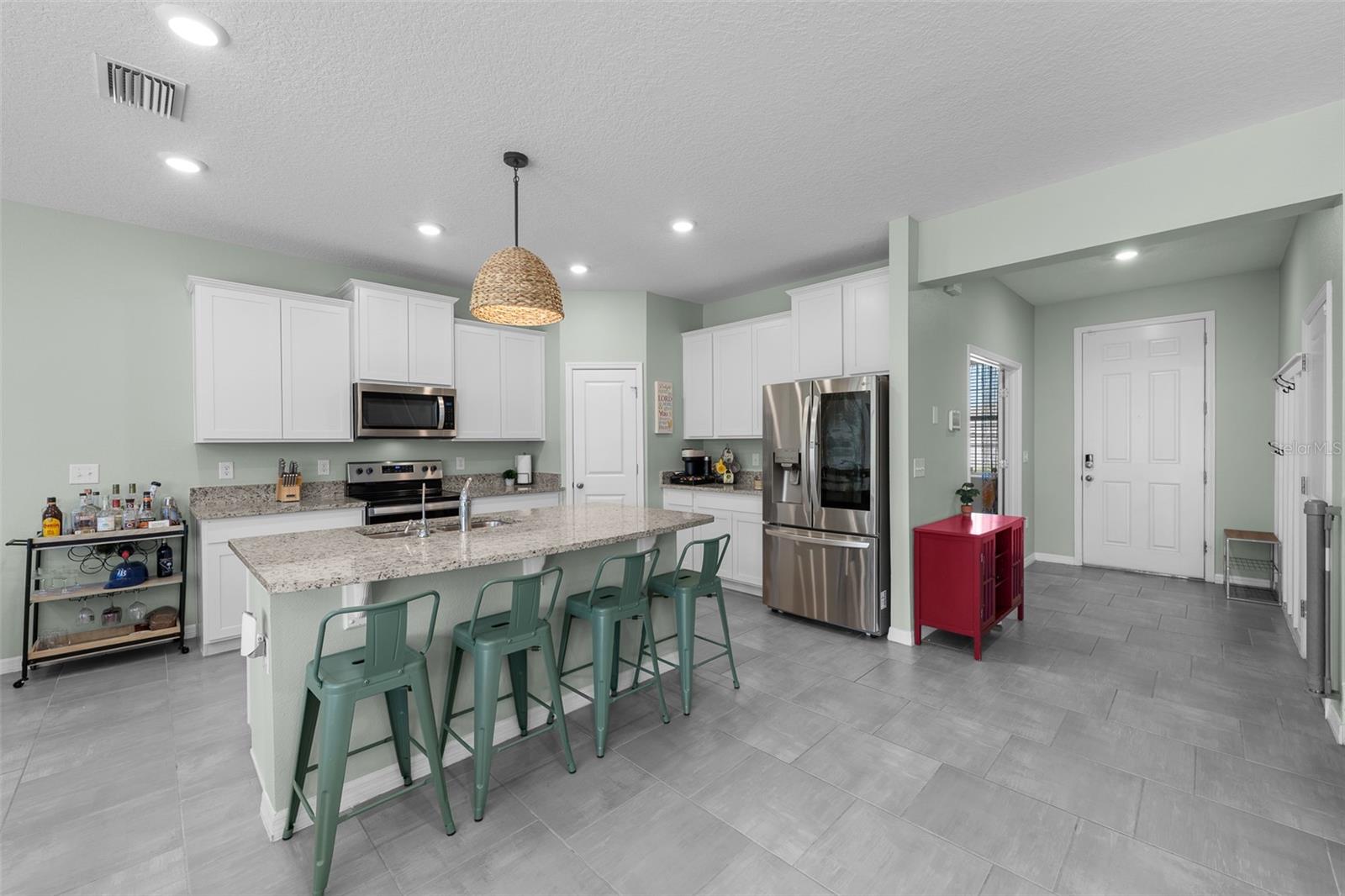 8693 BOWER BASS CIR, WESLEY CHAPEL, FL, 33545