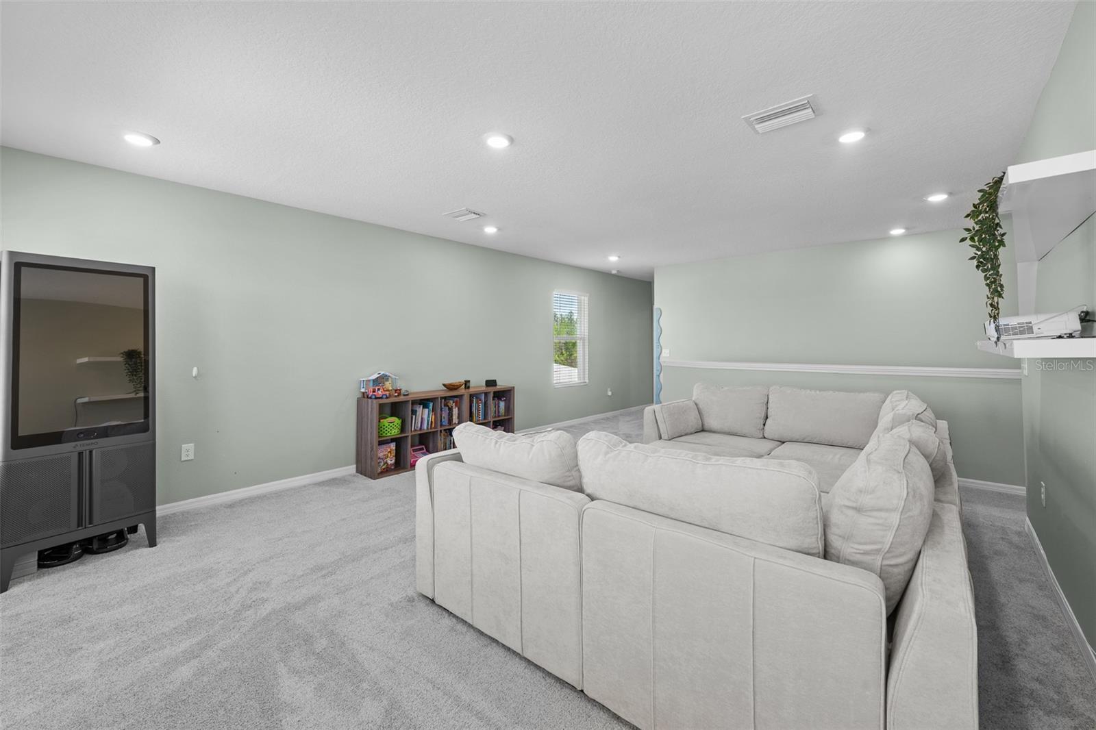 8693 BOWER BASS CIR, WESLEY CHAPEL, FL, 33545