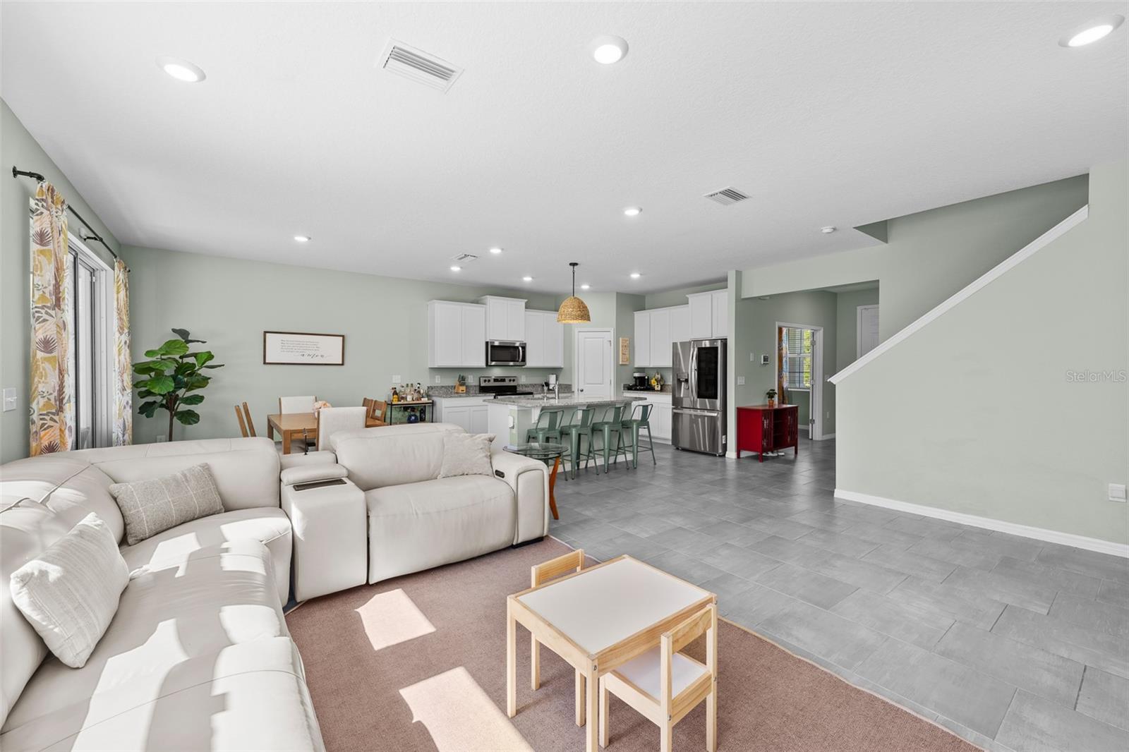 8693 BOWER BASS CIR, WESLEY CHAPEL, FL, 33545