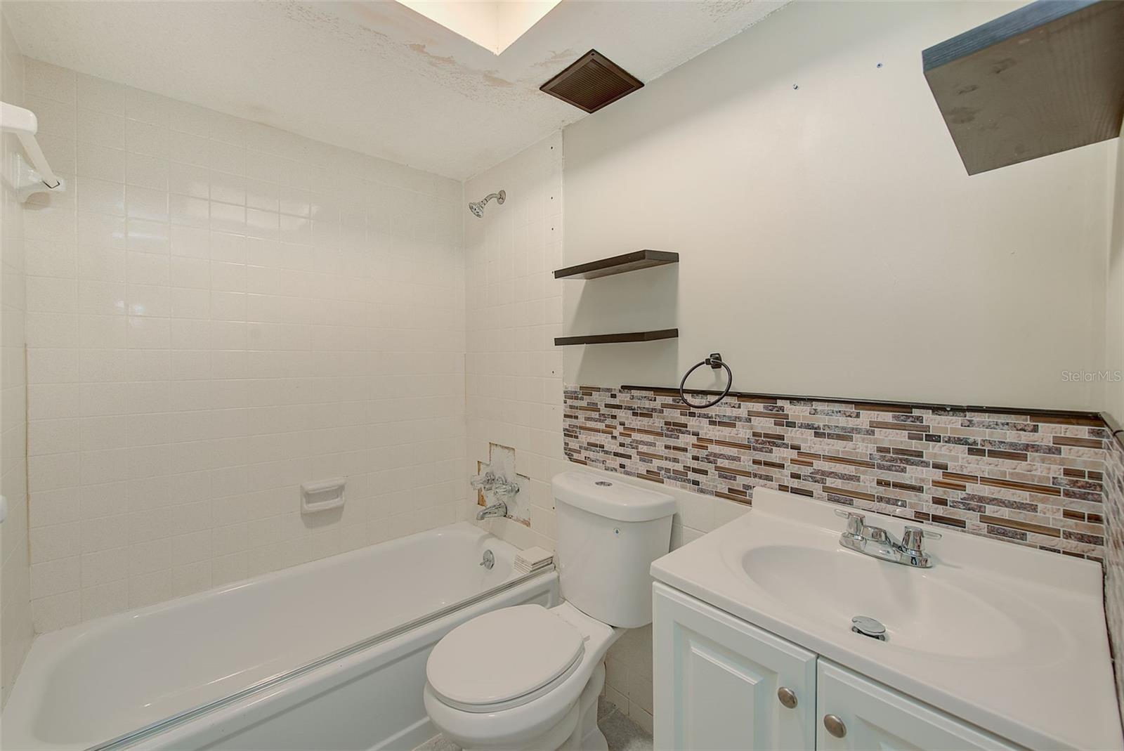 4742 AZALEA DR #213, NEW PORT RICHEY, FL, 34652