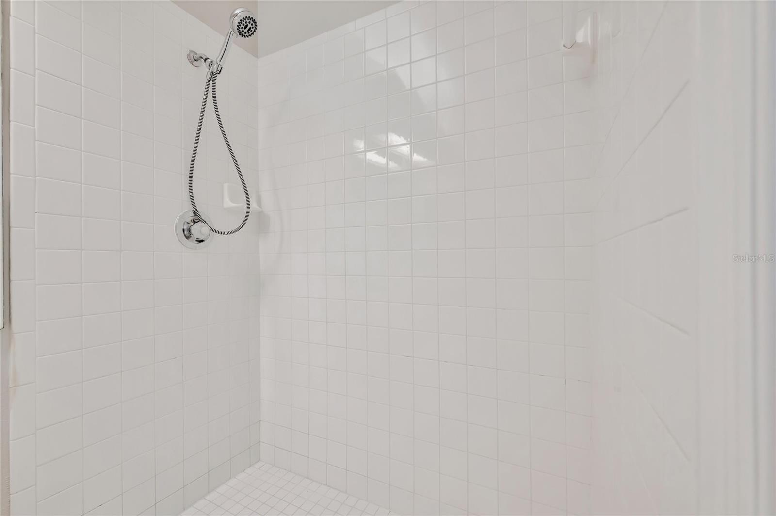 2839 SAFE HARBOR DR, TAMPA, FL, 33618