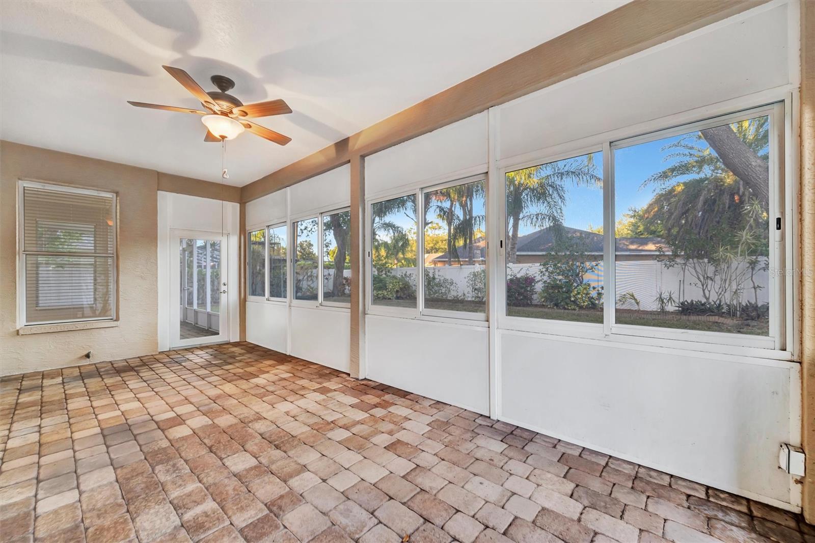 2839 SAFE HARBOR DR, TAMPA, FL, 33618