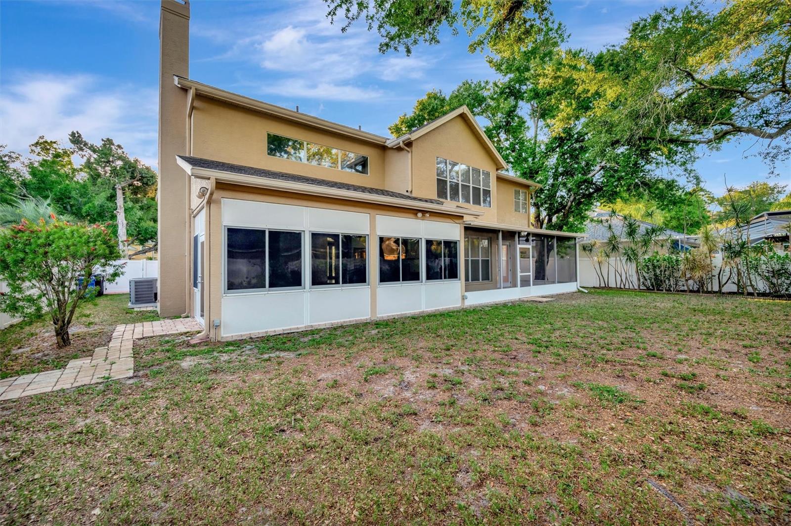 2839 SAFE HARBOR DR, TAMPA, FL, 33618