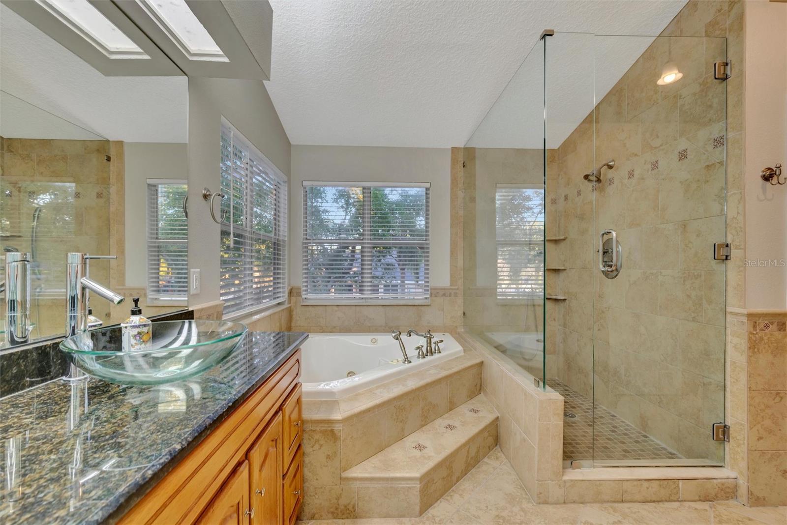 2839 SAFE HARBOR DR, TAMPA, FL, 33618