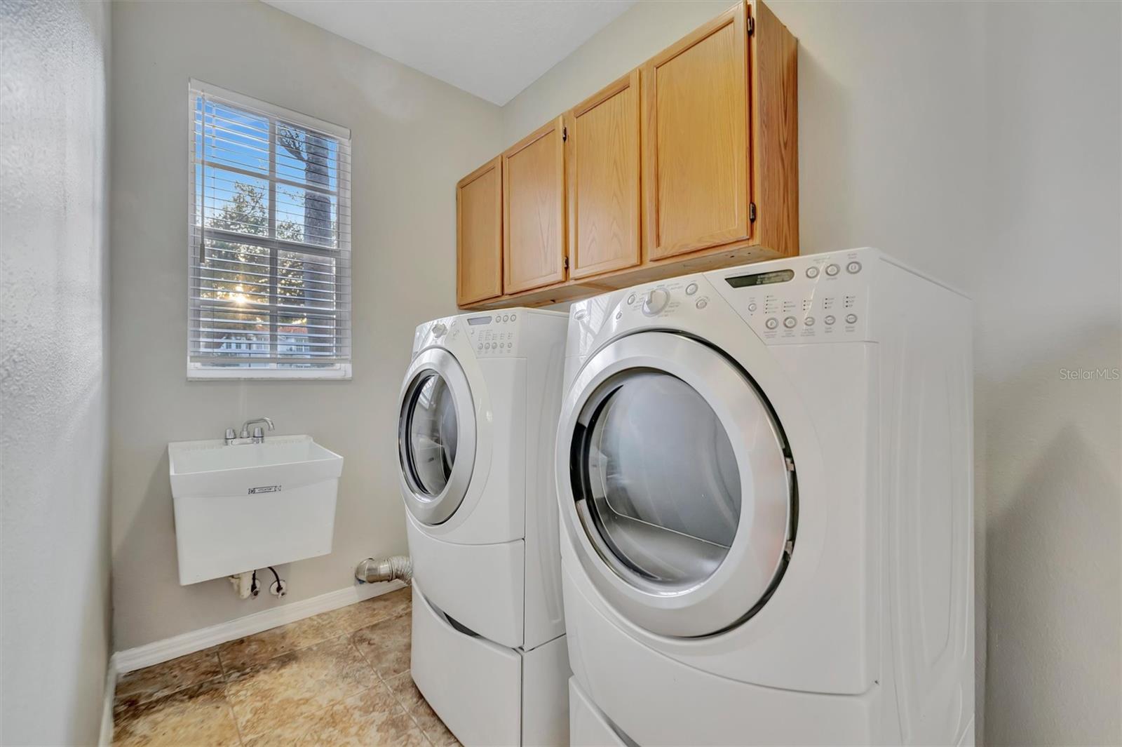 2839 SAFE HARBOR DR, TAMPA, FL, 33618