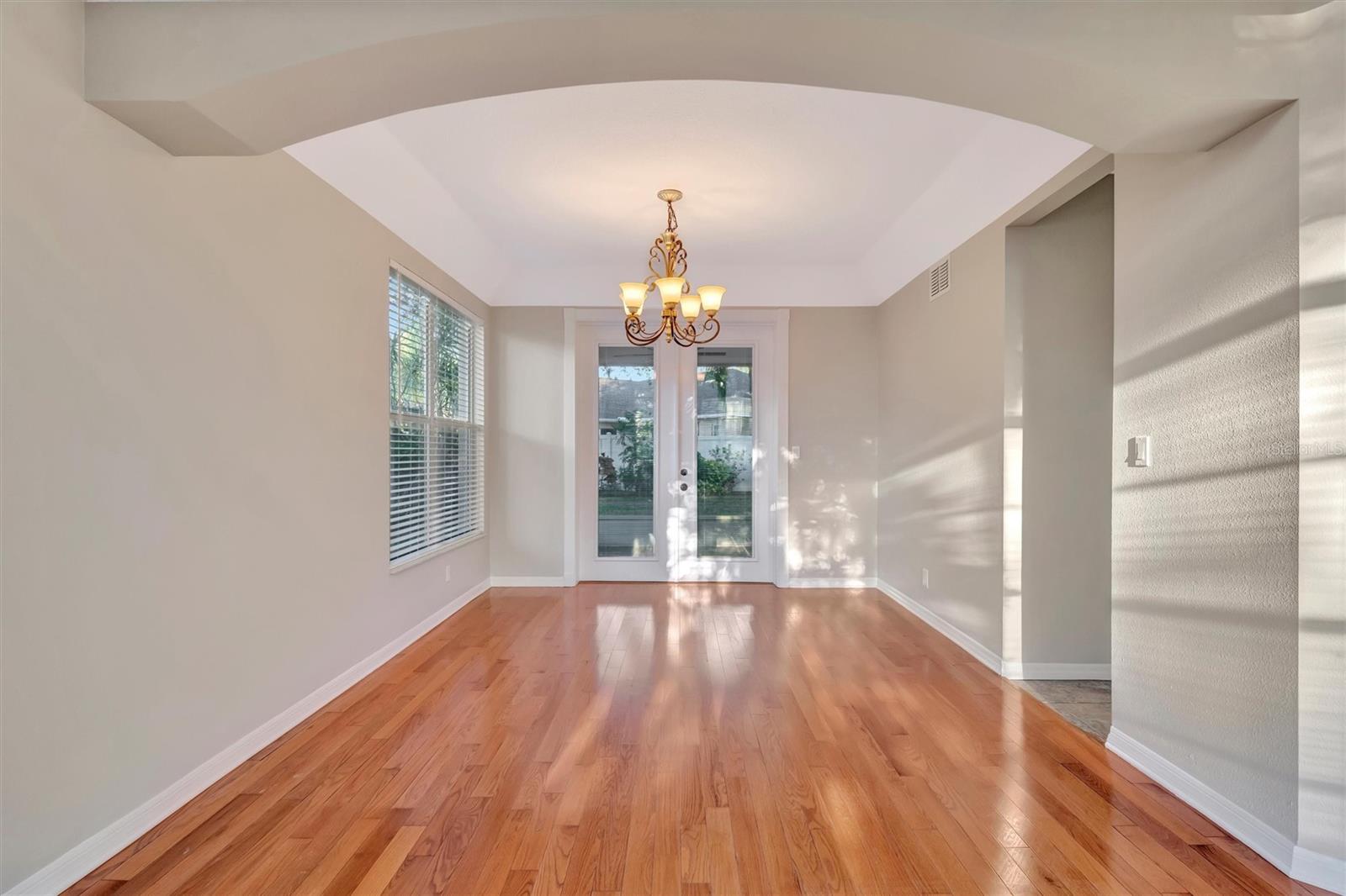 2839 SAFE HARBOR DR, TAMPA, FL, 33618